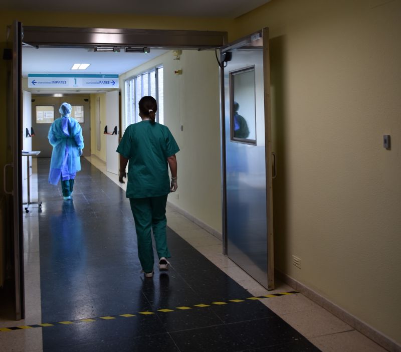 El Centro Mdico de Asturias recibe los diez primeros pacientes con coronavirus derivados por el SESPA procedentes de residencias de mayores