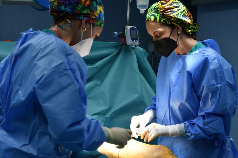Ciruga Vascular: sin varices.