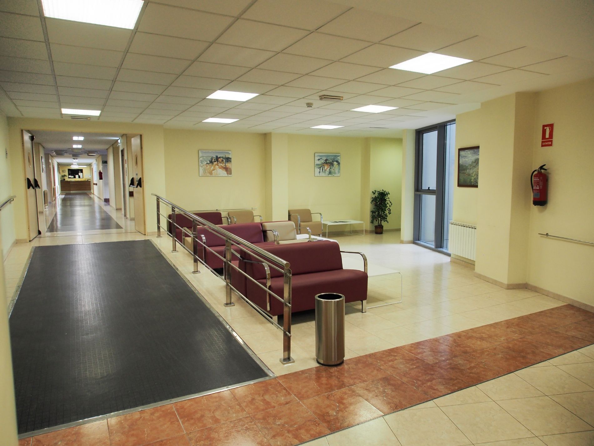 Área de consultas de la primera planta de consultas del Centro Médico de Asturias.