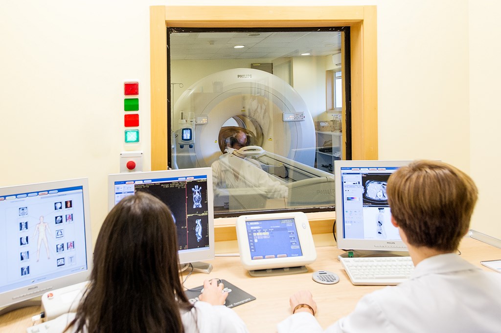 Medicina Nuclear - PET, imágenes precisas para el diagnóstico más avanzado.
