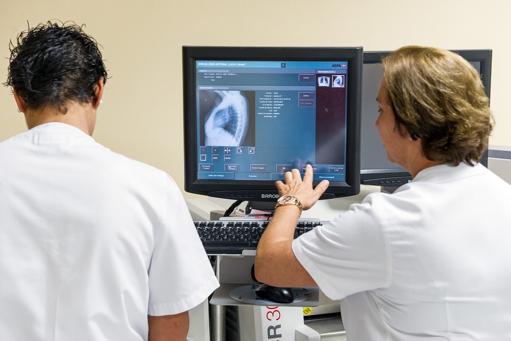 Servicio de imagen diagnóstica equipada tecnolígicamente para dar soporte al hospital.